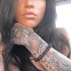 Meet your Posher, Sara-émilie